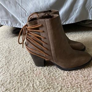 American eagle booties size 7.5